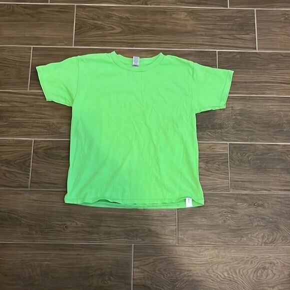 Bundle of Boys Shirts Size: Small 6/7 - Picture 10 of 13